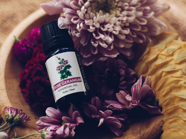 utama spice top natural organic skincare product essential oil